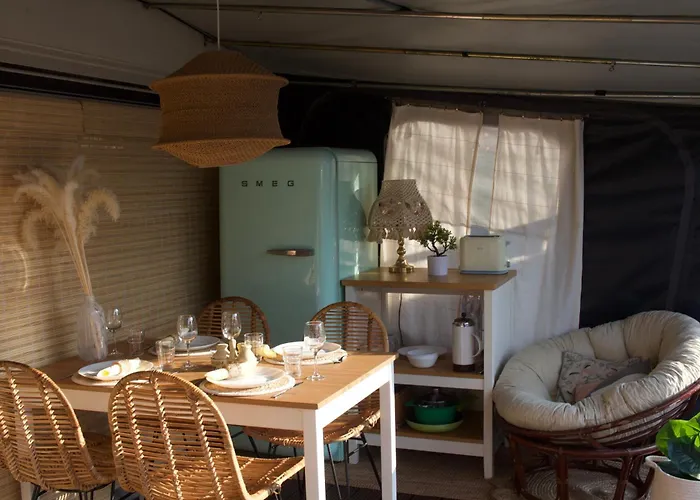 Przyczepa Surfzen مكان تخييم ياستارنيا