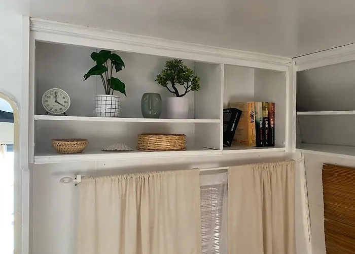 مكان تخييم Przyczepa Surfzen